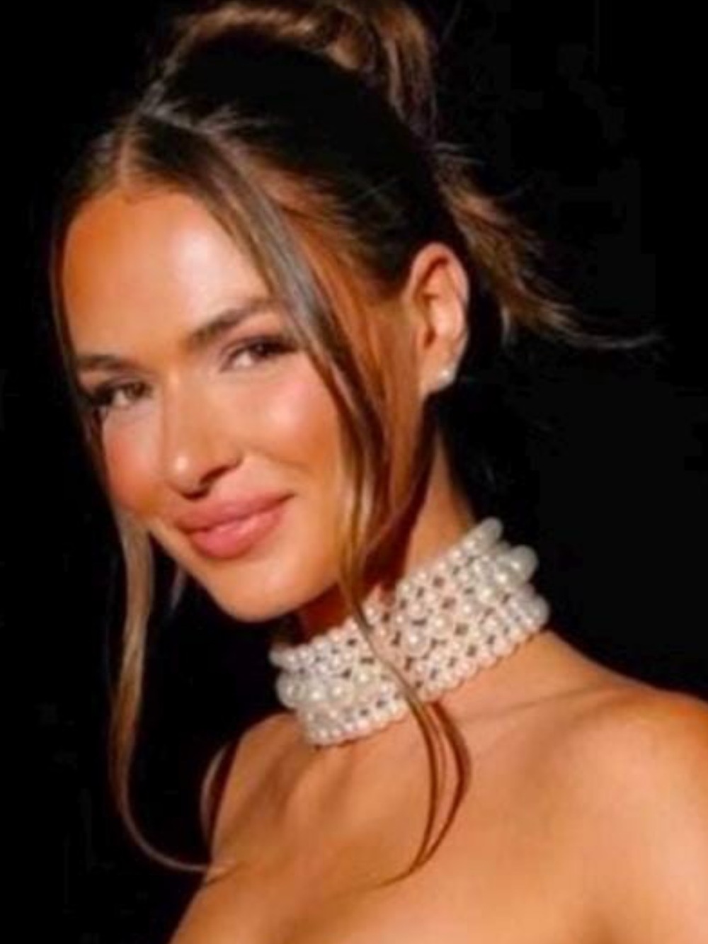 Statement pearl necklace & earrings